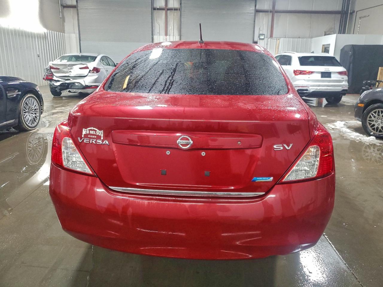 Nissan Versa S Image 5