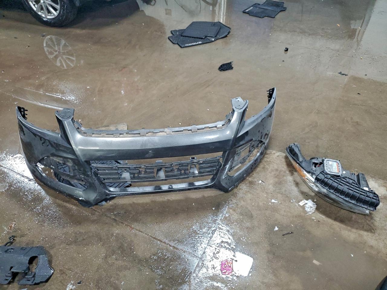 Ford Escape Titanium Image 10