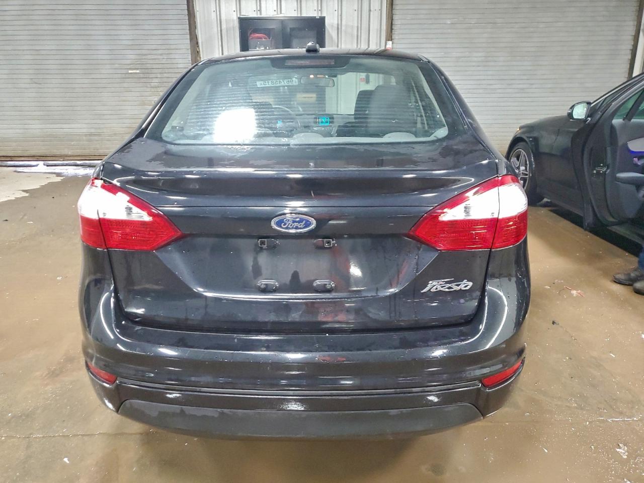 Ford Fiesta S Image 8
