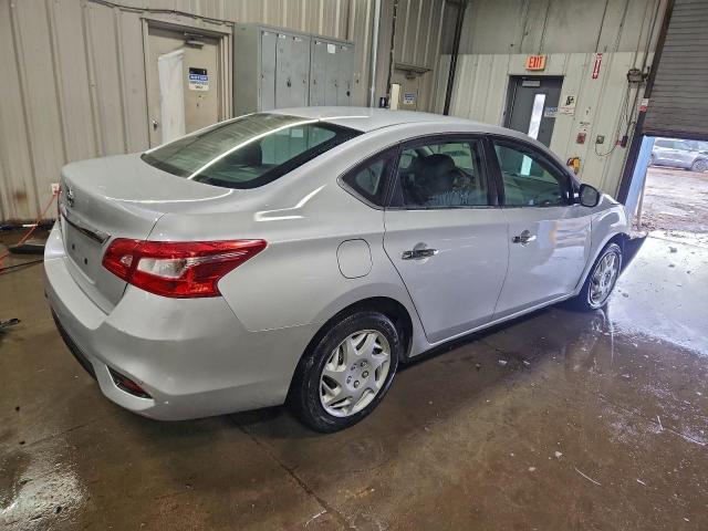 Nissan Sentra S Image 12