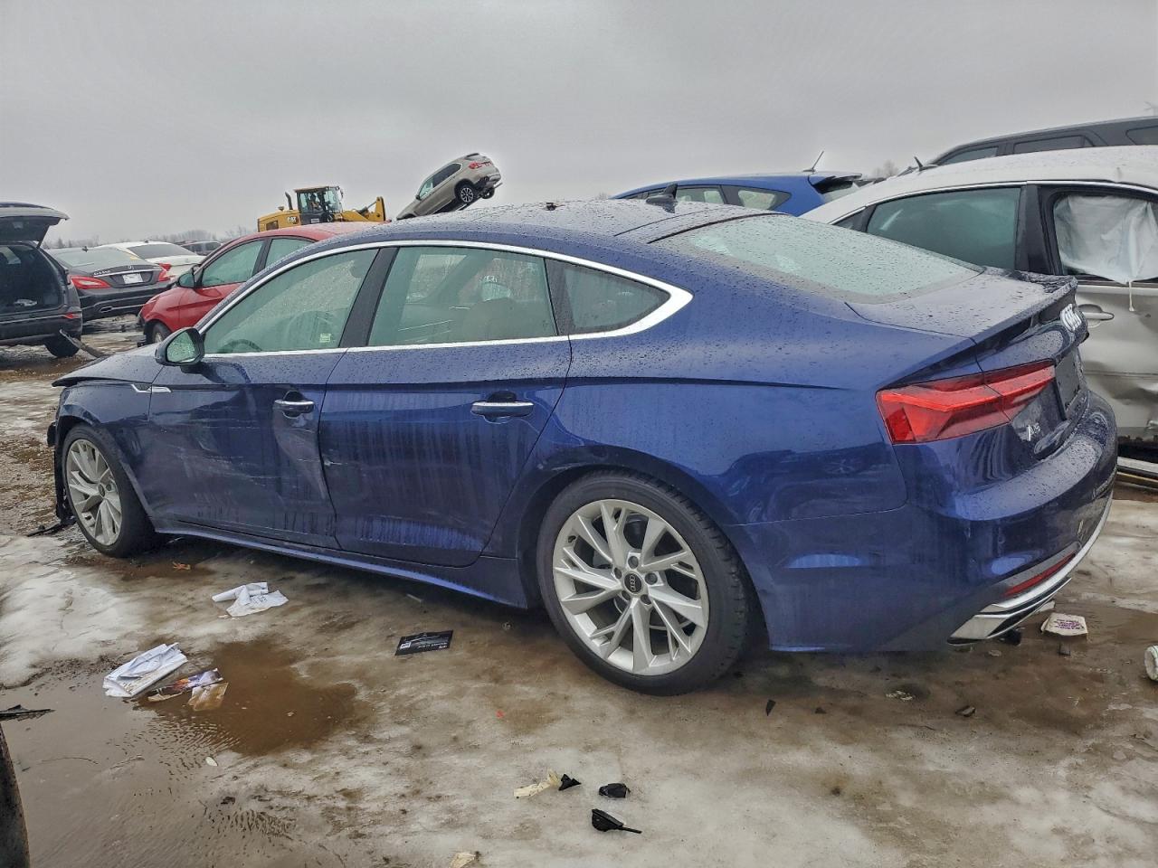 Audi A5 Premium 40 Image 2