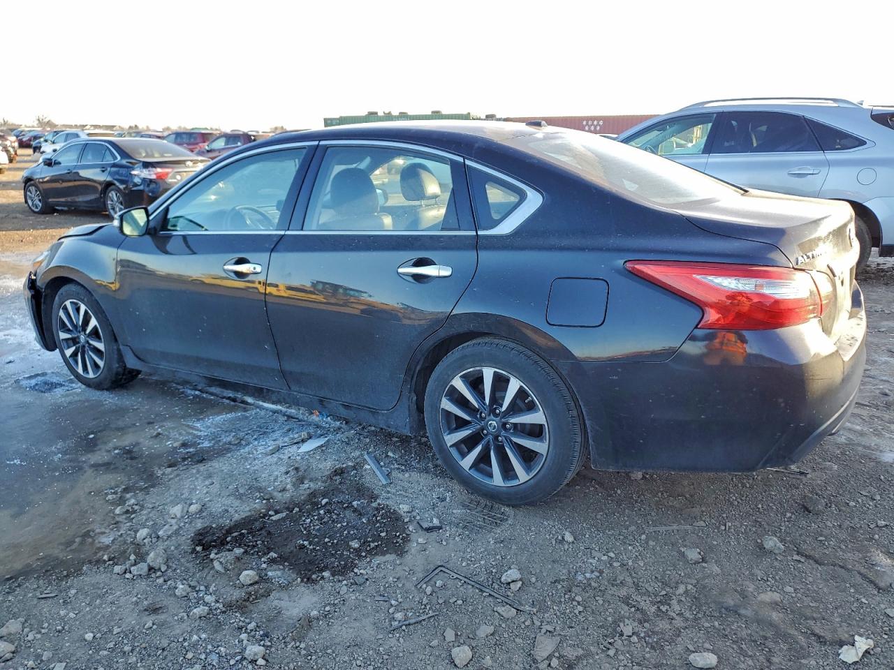 Nissan Altima 2.5 Image 6