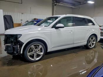  Salvage Audi Q7