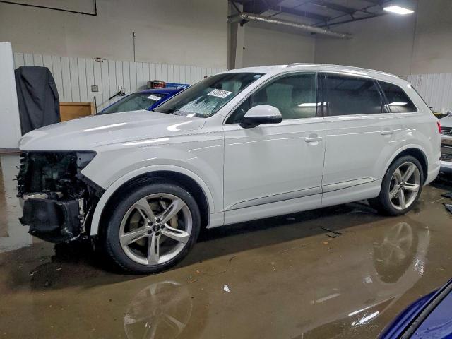  Salvage Audi Q7