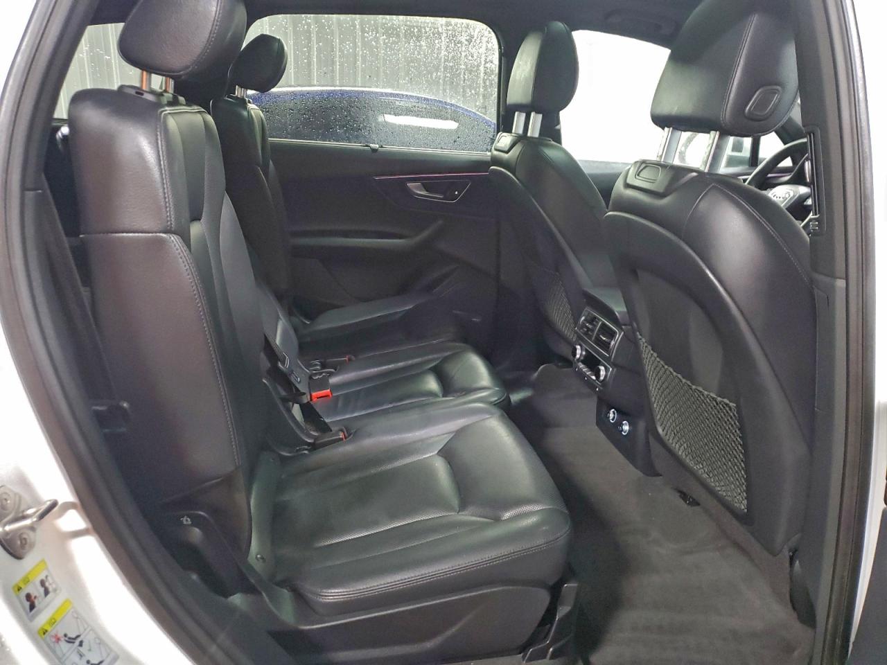 Audi Q7 Prestige Image 13