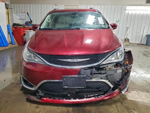 Chrysler Pacifica Touring L Image 11