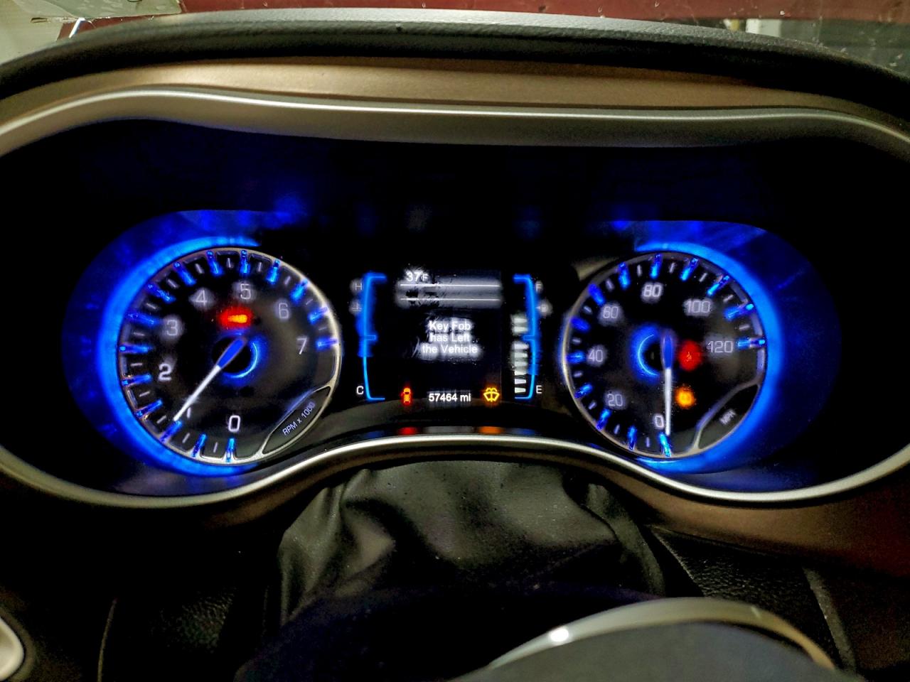 Chrysler Pacifica Touring L Image 3