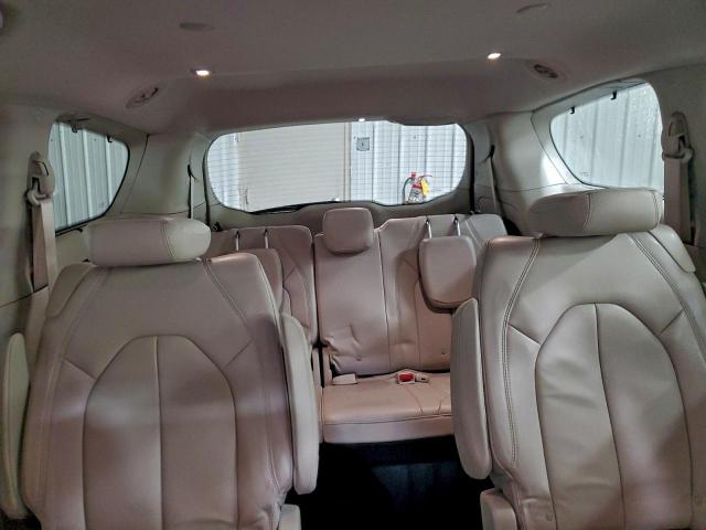 Chrysler Pacifica Touring L Image 13