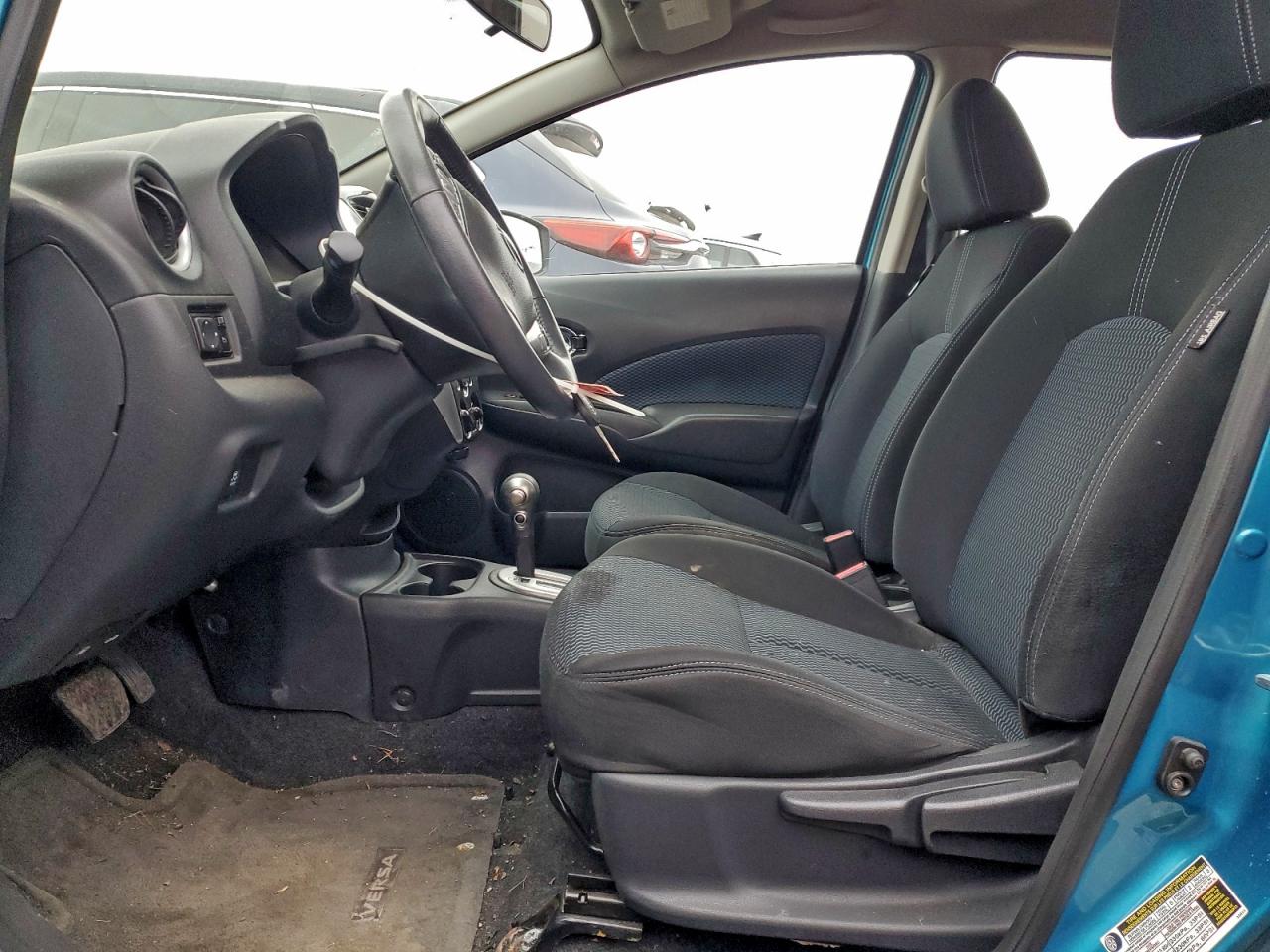 Nissan Versa S Image 8