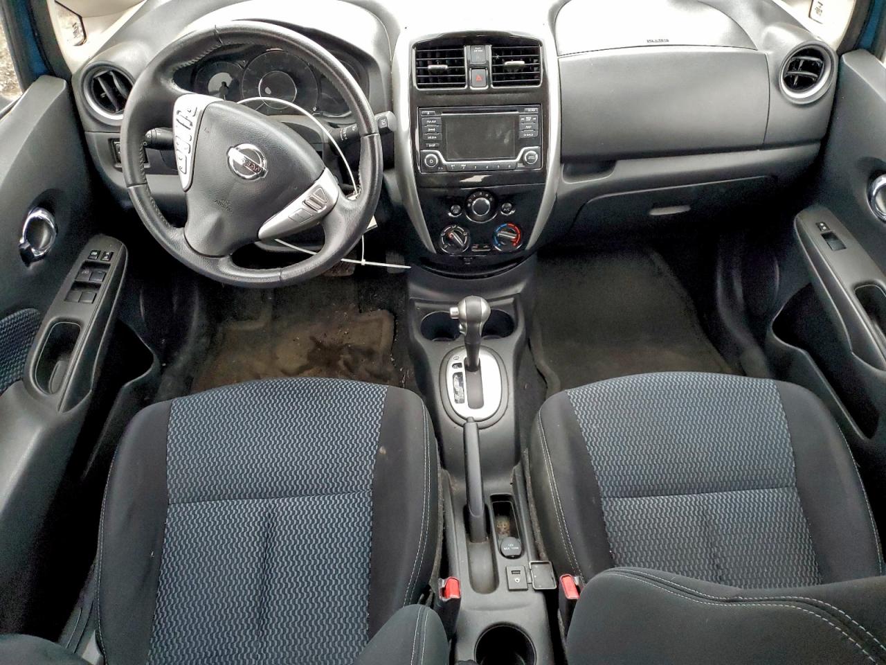 Nissan Versa S Image 9