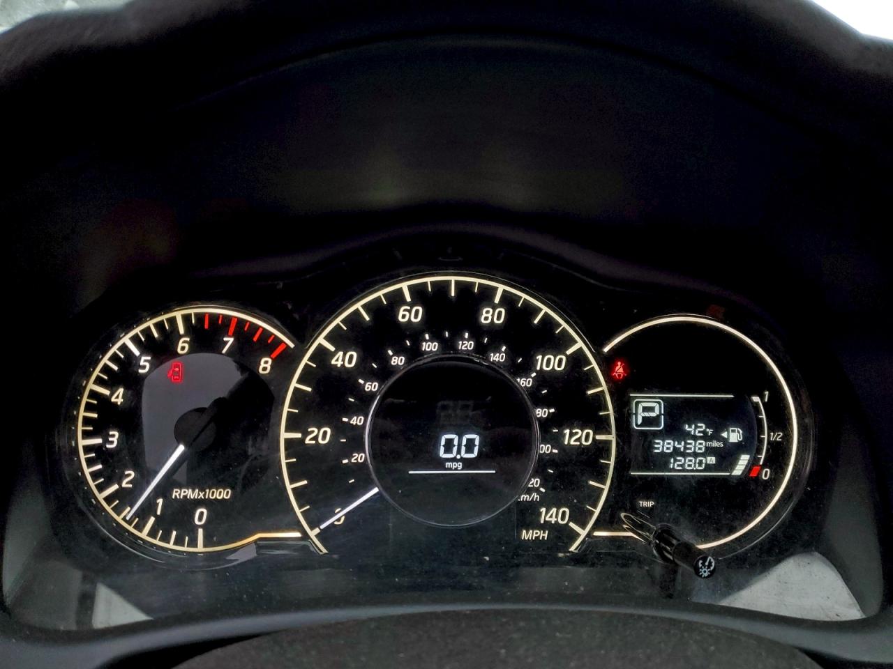 Nissan Versa S Image 12