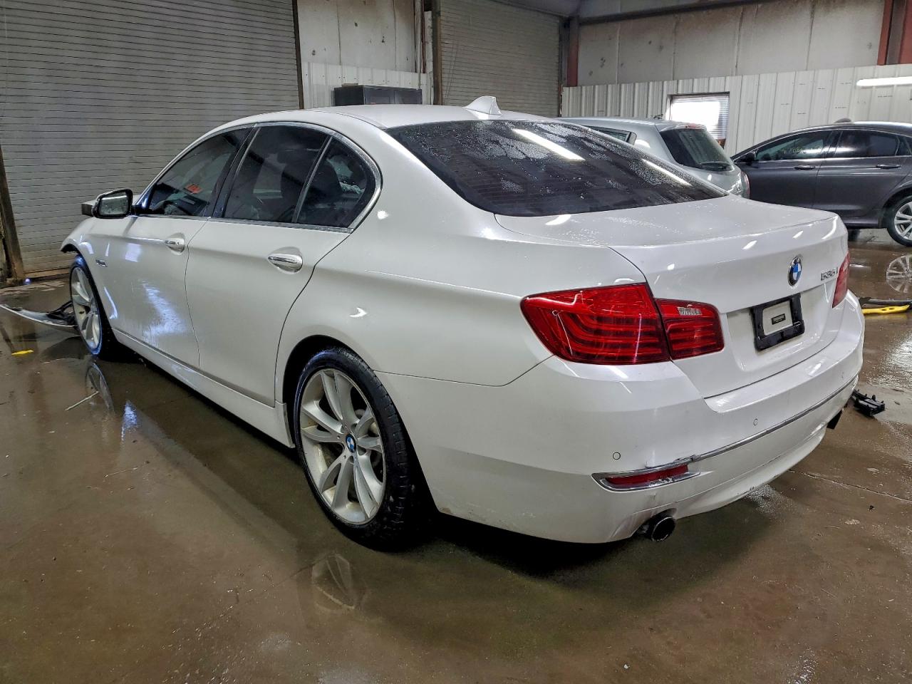BMW 5 Series I Image 3