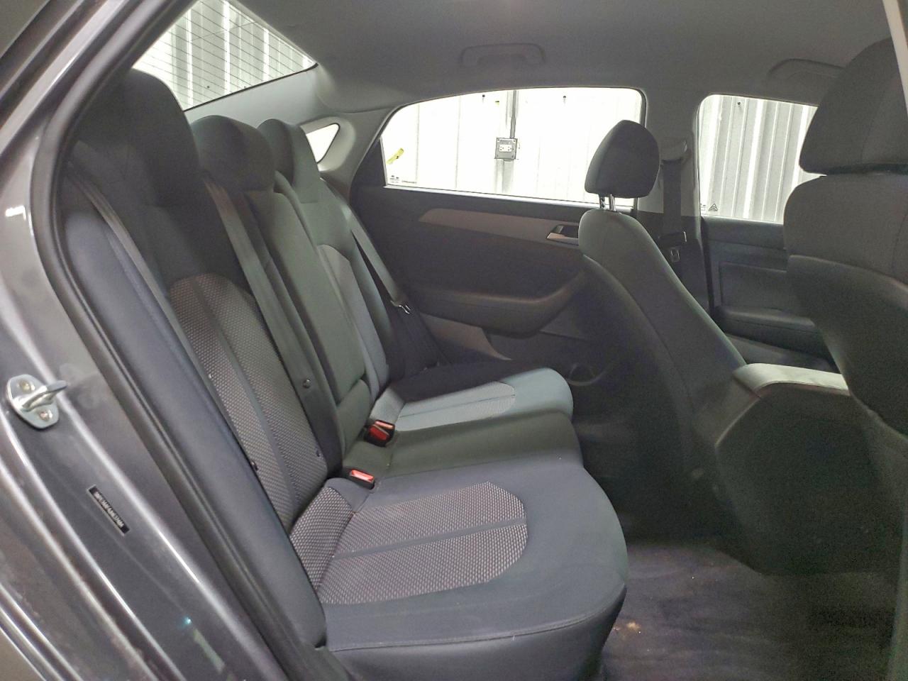 Hyundai SONATA Sport Image 2