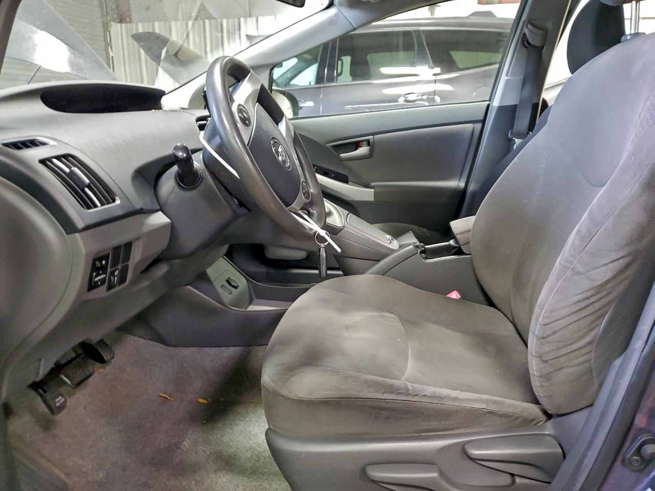 Toyota Prius Image 7