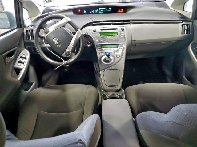 Toyota Prius Image 12