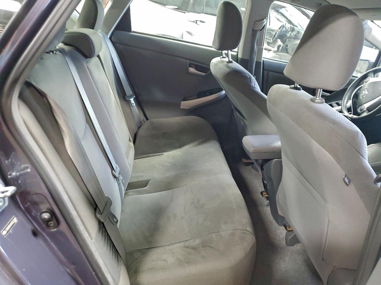 Toyota Prius Image 11