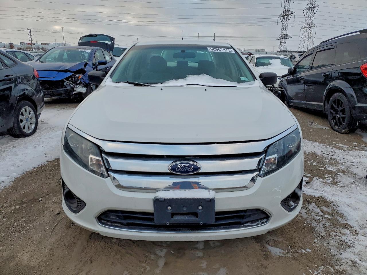 Ford Fusion S Image 9