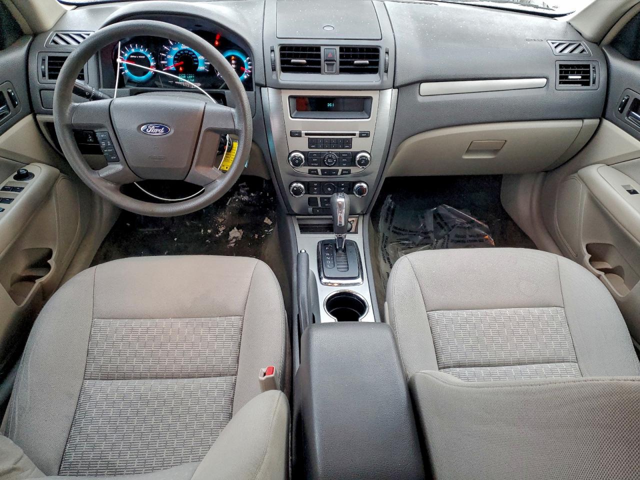 Ford Fusion S Image 6