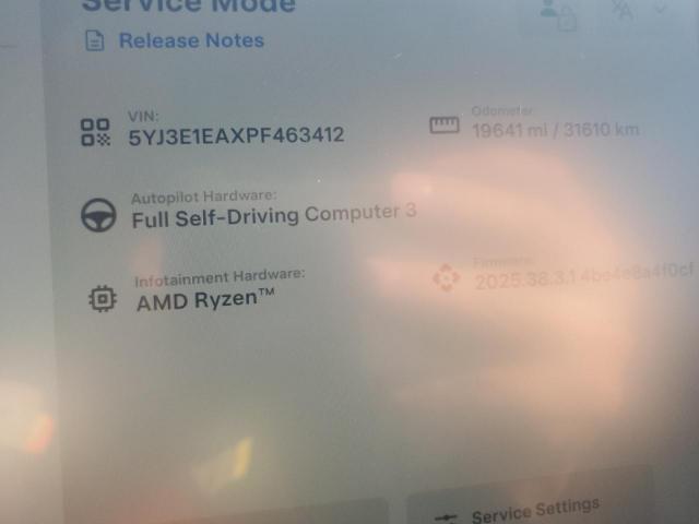 Tesla Model 3 Image 11