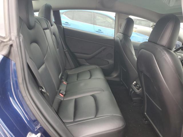 Tesla Model 3 Image 9