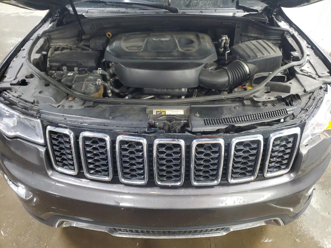 Jeep Grand Cherokee Limited Image 11