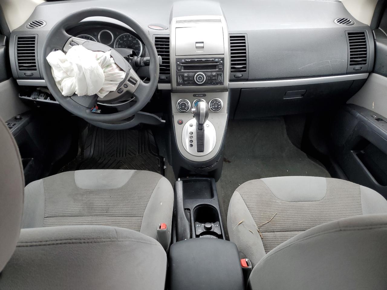 Nissan Sentra 2.0 Image 12