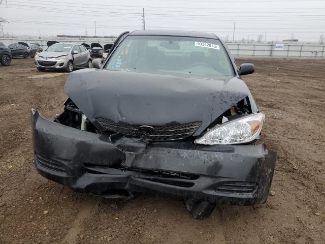 Toyota Camry Le Image 5