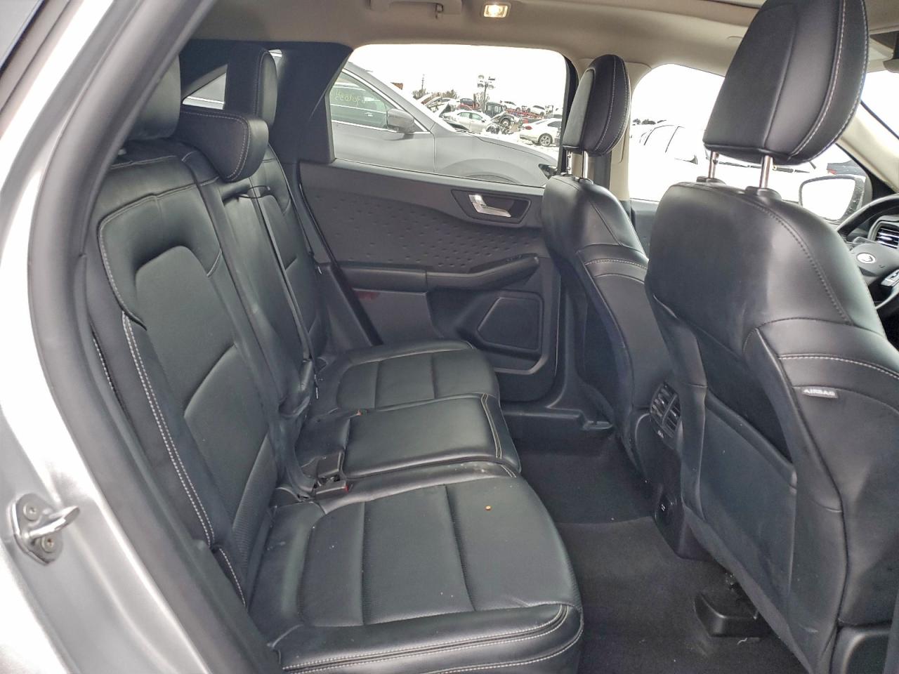 Ford Escape Titanium Image 8