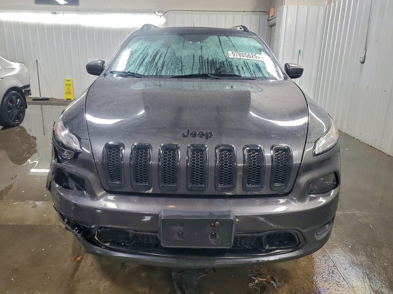 Jeep Grand Cherokee Latitude Image 7