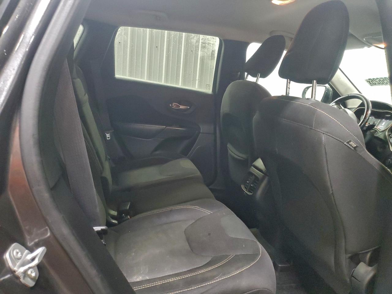 Jeep Grand Cherokee Latitude Image 6