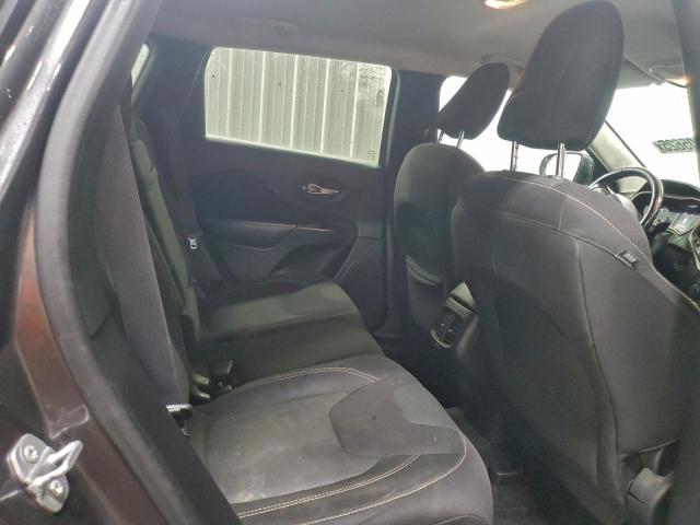 Jeep Grand Cherokee Latitude Image 6