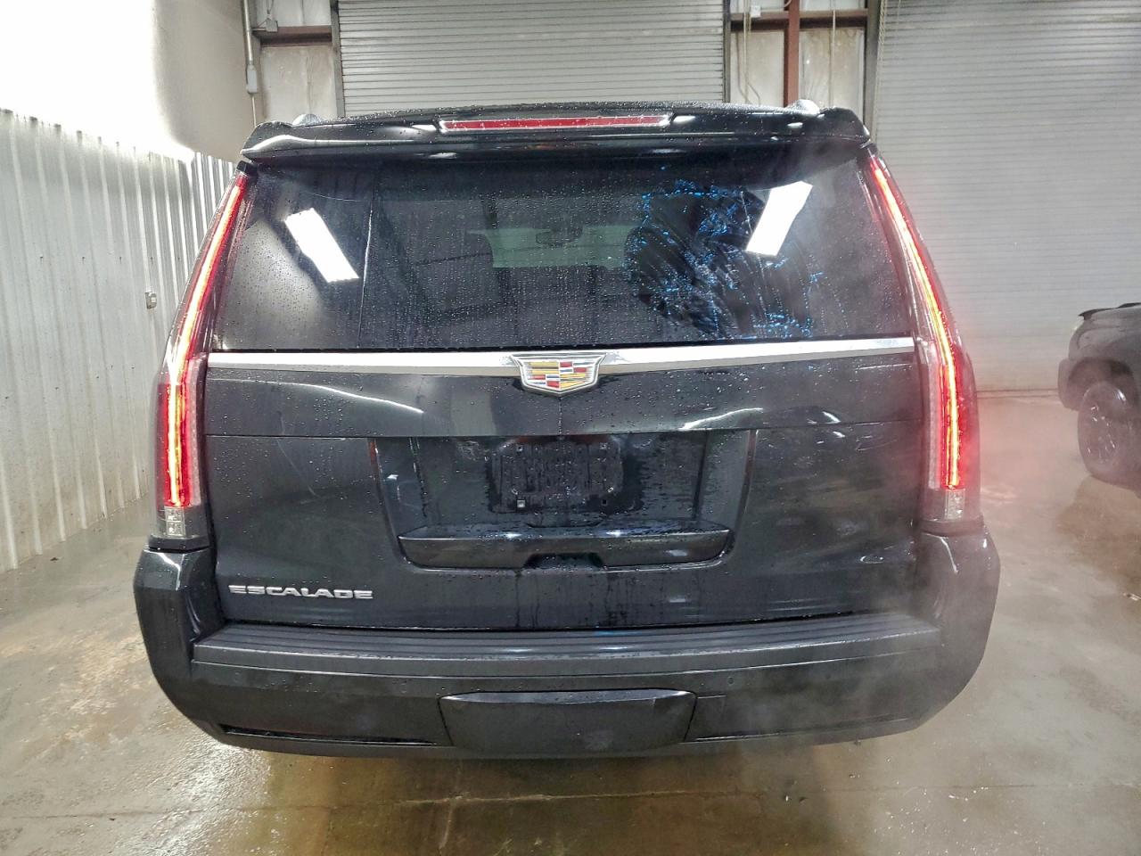 Cadillac Escalade Esv Premium Image 9