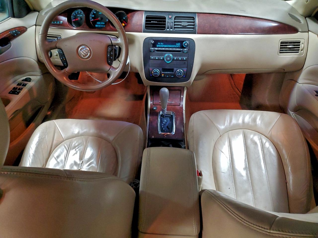 Buick Lucerne Cxl Image 3