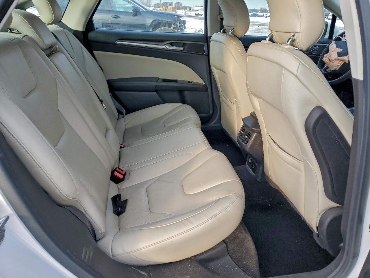 Ford Fusion Titanium Image 6