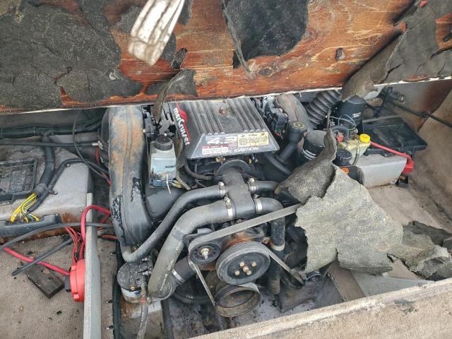 Chaparral Boat Image 2