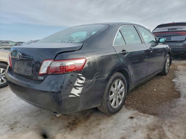 Toyota Camry Hybrid Image 11