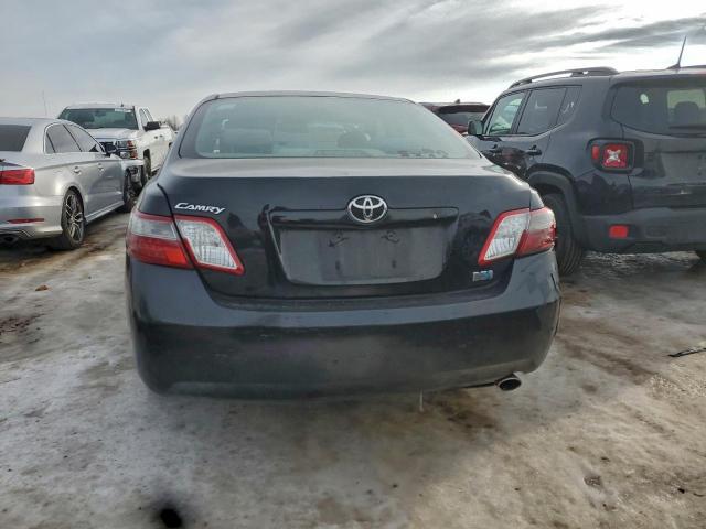 Toyota Camry Hybrid Image 9