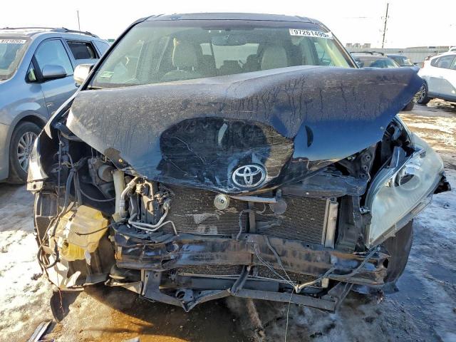 Toyota Sienna Xle Image 5