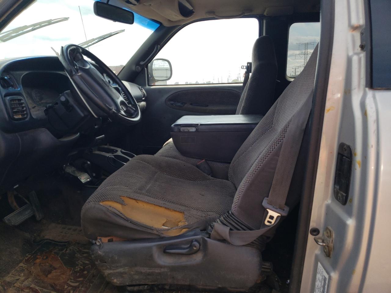 Dodge Ram 2500 Image 4