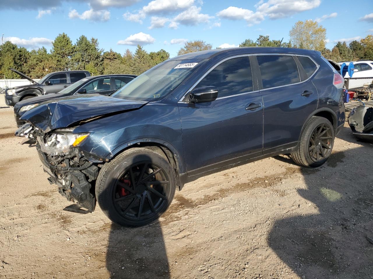 Nissan Rogue S Image 1