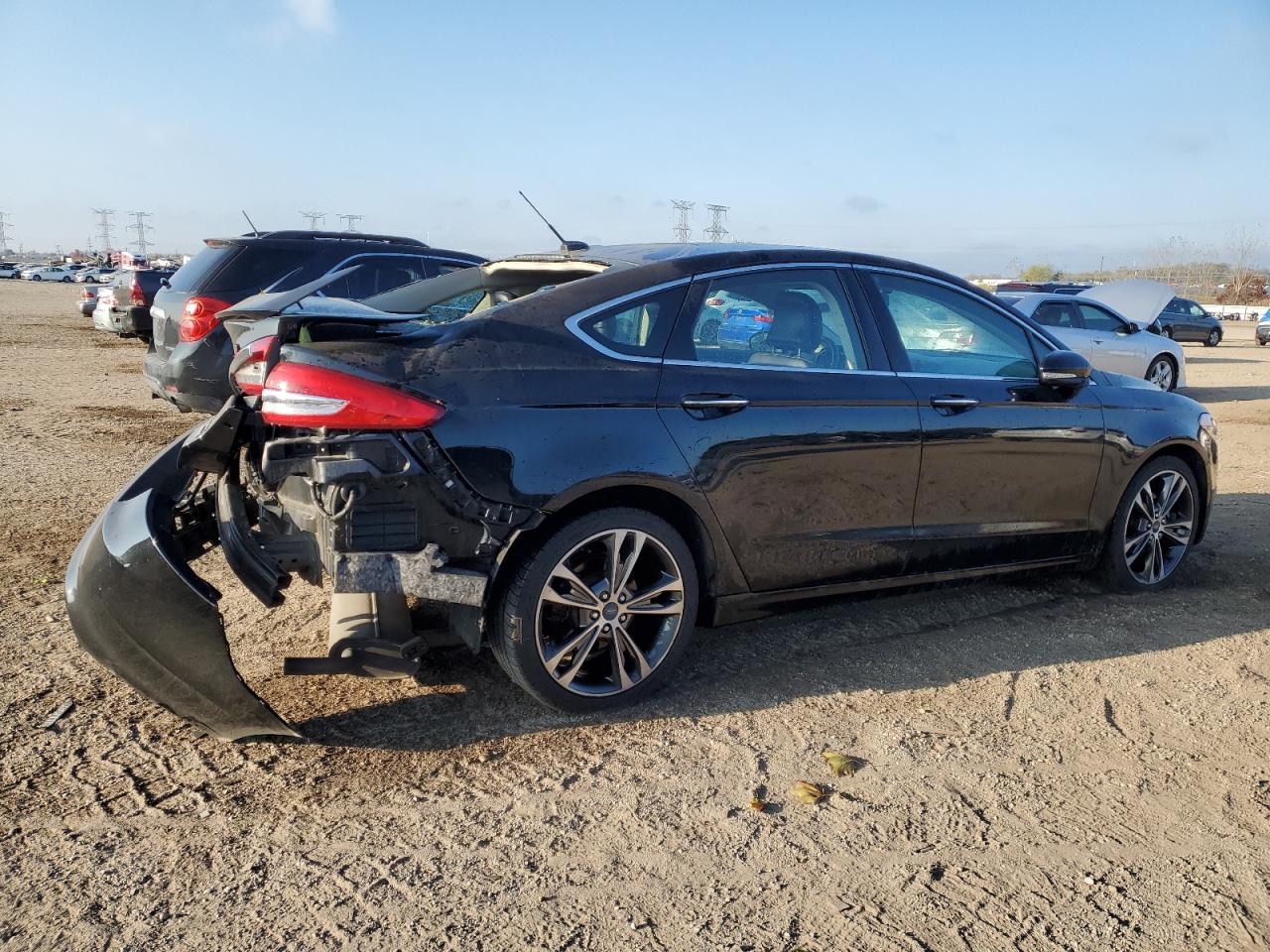 Ford Fusion Titanium Image 12