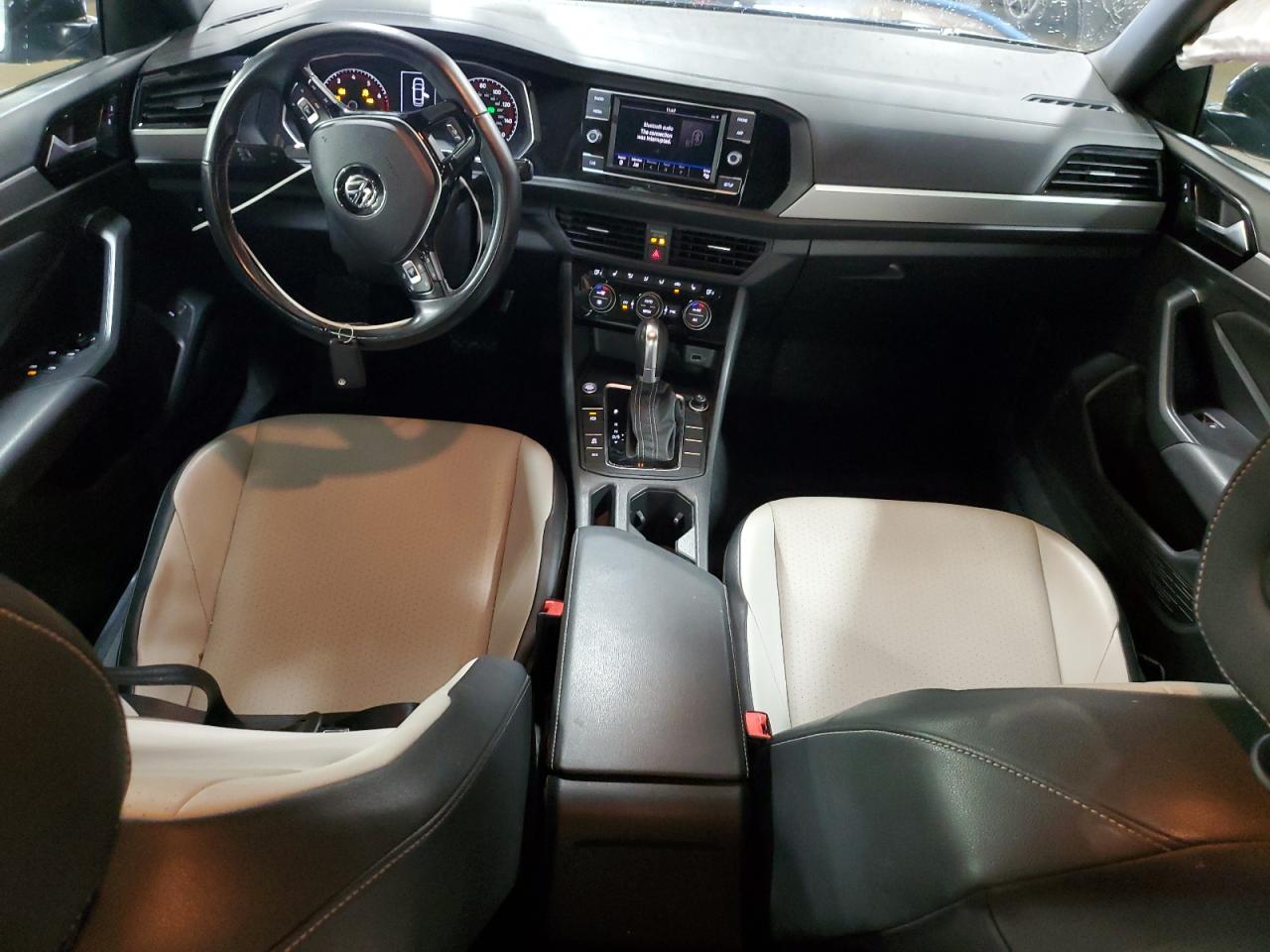 Volkswagen Jetta S Image 5