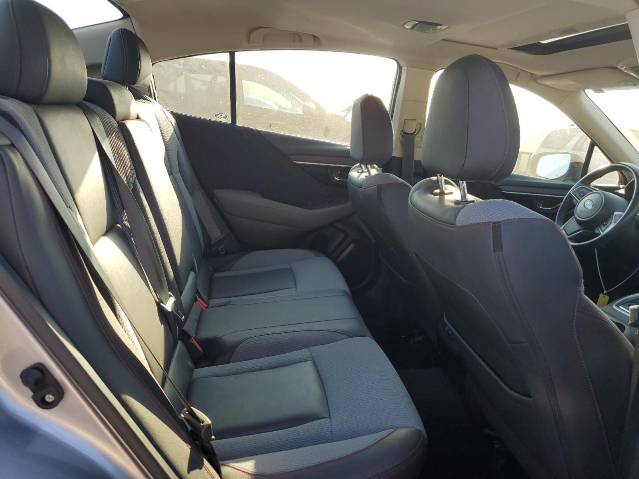 Subaru Legacy Sport Image 9