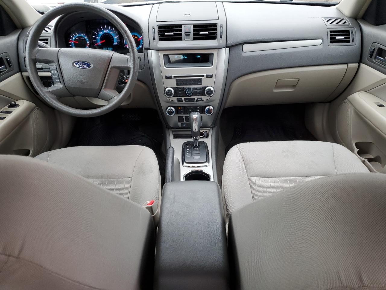 Ford Fusion S Image 9