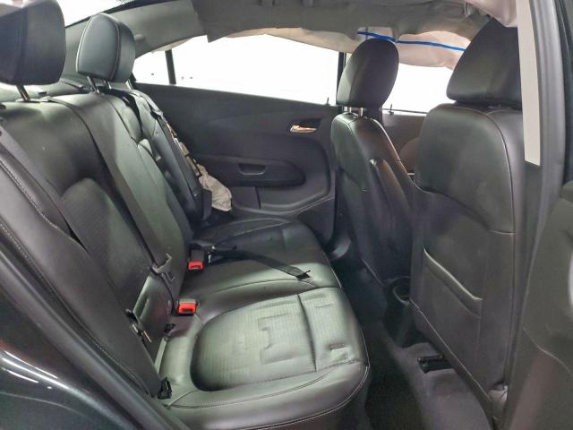 Chevrolet Sonic Premier Image 8