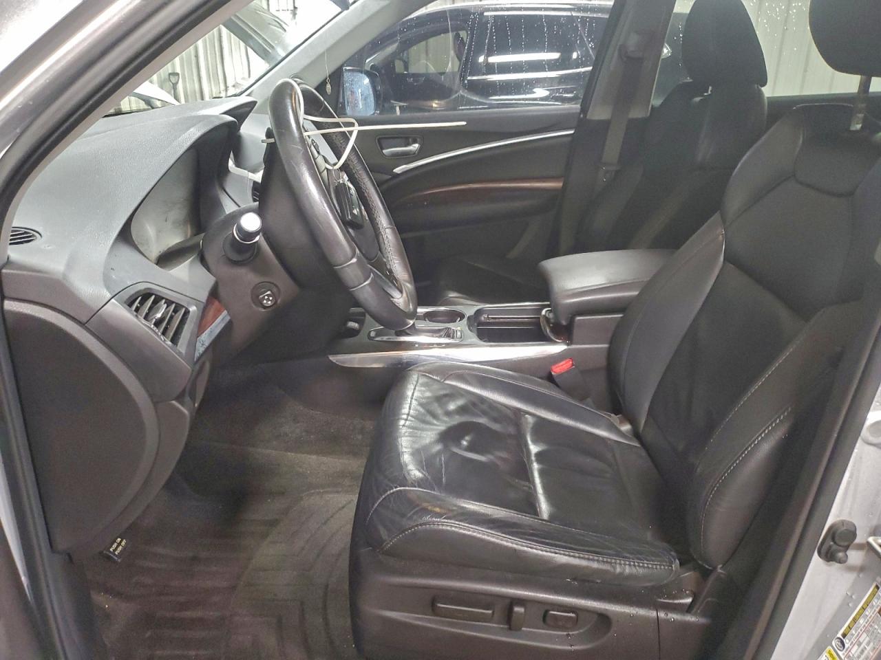 Acura MDX Image 4