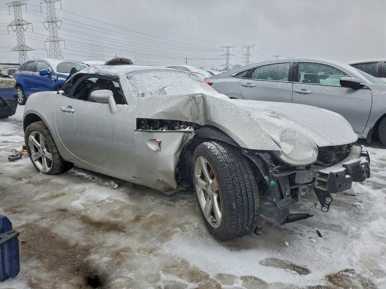Pontiac Solstice Image 3