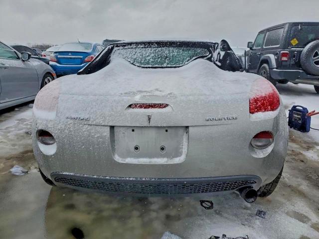 Pontiac Solstice Image 8