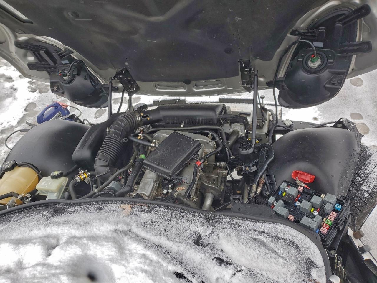 Pontiac Solstice Image 13