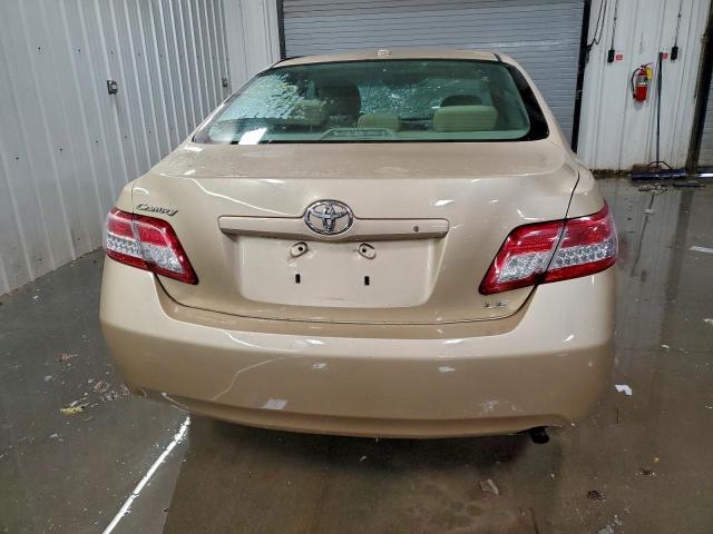 Toyota Camry Base Image 11